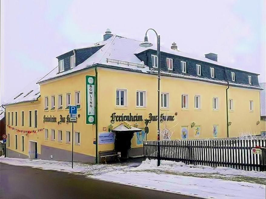 Ferienheim "Zur Krone" Hotel Обервиезентал Екстериор снимка