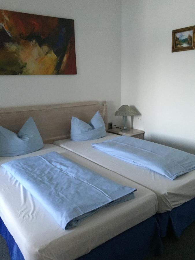 Ferienheim "Zur Krone" Hotel Обервиезентал Екстериор снимка
